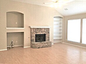 4725 Magna Carta Blvd in Grand Prairie, TX - Building Photo - Building Photo