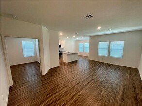 107 Sophora Dr in Hutto, TX - Building Photo - Building Photo