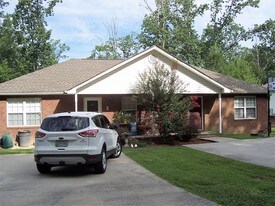 1947 Ridgeview Dr NW, Unit 1947 in Cleveland, TN - Building Photo