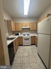 12012 Taliesin Pl in Reston, VA - Building Photo - Building Photo