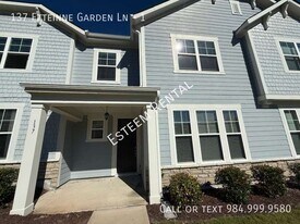 137 Etteinne Garden Ln in Wake Forest, NC - Building Photo
