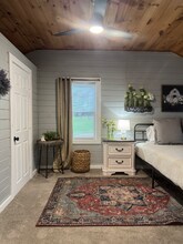 194 Swamp Rd in Durham, ME - Foto de edificio - Building Photo