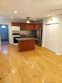 3903 Ridge Ave photo'