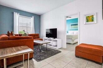 4140 Oak Tree Dr in Davenport, FL - Building Photo - Building Photo