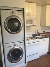 1833 17th St, Unit 4 in Santa Monica, CA - Foto de edificio - Building Photo