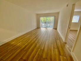 877 NE 91st Ter, Unit A4 in Miami Shores, FL - Building Photo
