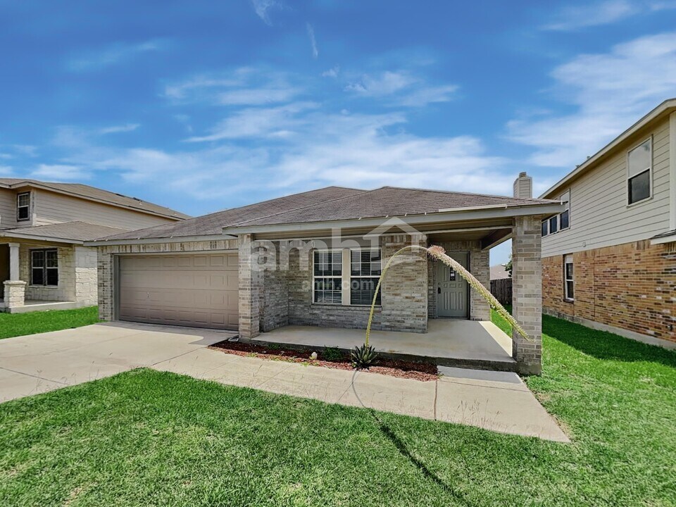 12614 Sunny Wonder in San Antonio, TX - Building Photo