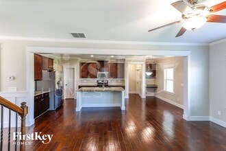 4518 Abbey Ln in Gainesville, GA - Foto de edificio - Building Photo