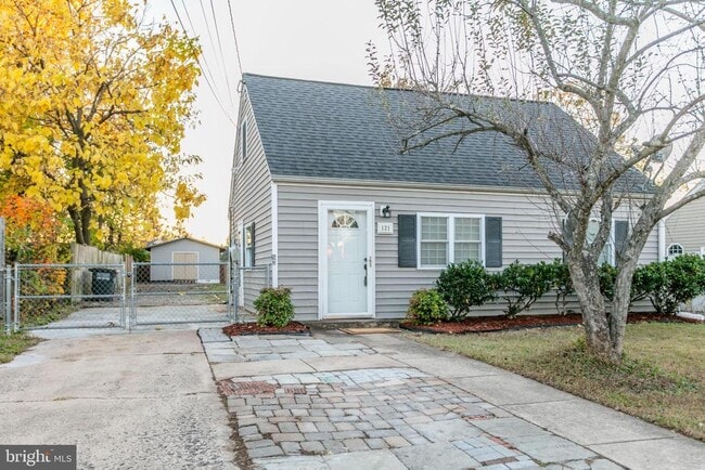 121 Cabbel Dr in Manassas Park, VA - Building Photo - Building Photo