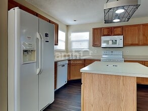 2537 Keller Ct in Hebron, KY - Building Photo - Building Photo