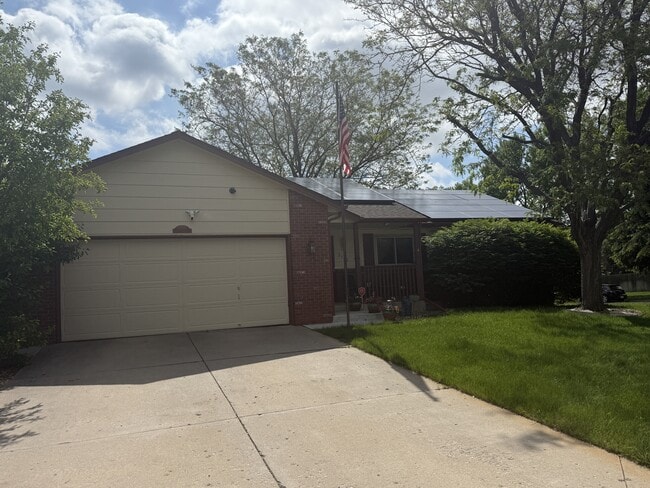 property at 2320 43rd Ave Ct