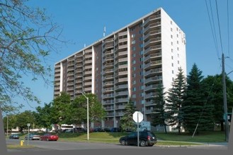 Concorde Apartments in Ottawa, ON - Building Photo - Building Photo