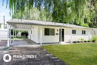 685 Lexington Park in Florissant, MO - Building Photo - Building Photo