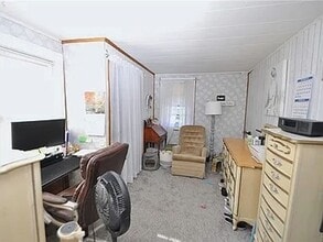 122 Beechwood Ave in Liverpool, NY - Building Photo - Building Photo