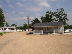 O Road Park Place in Gravois Mills, MO - Building Photo