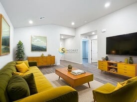 11050 Reims Ave in Englewood, FL - Building Photo