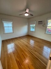 5723 San Vicente Blvd, Unit 1/2 in Los Angeles, CA - Building Photo - Building Photo