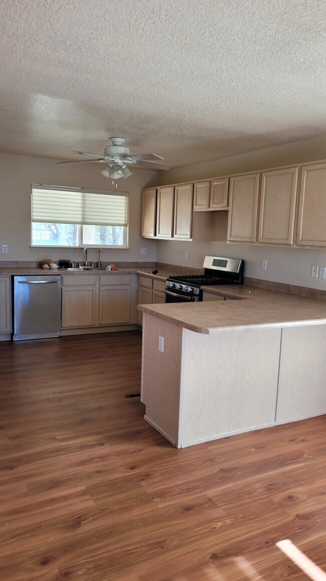 1501 Casa Florida Pl NW in Albuquerque, NM - Foto de edificio - Building Photo