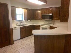 1225 Lois Ln in Kaufman, TX - Building Photo - Building Photo