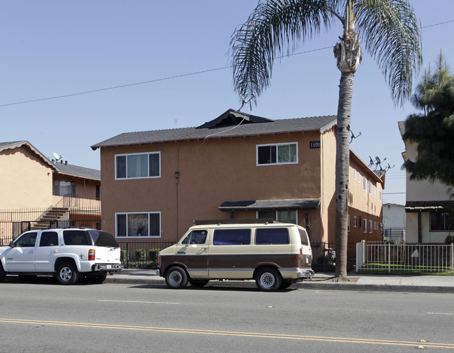 1101 S Standard Ave in Santa Ana, CA - Foto de edificio - Building Photo