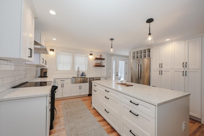 property at 395 Critchett Rd