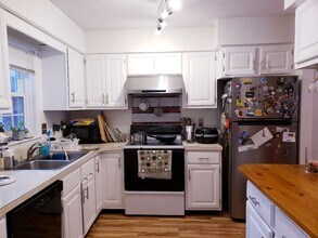 104 Woodbine by the Lake in Colchester, VT - Building Photo - Building Photo