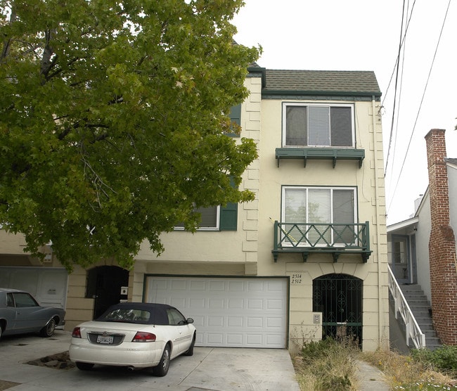 2512-2514 8th Ave in Oakland, CA - Foto de edificio - Building Photo