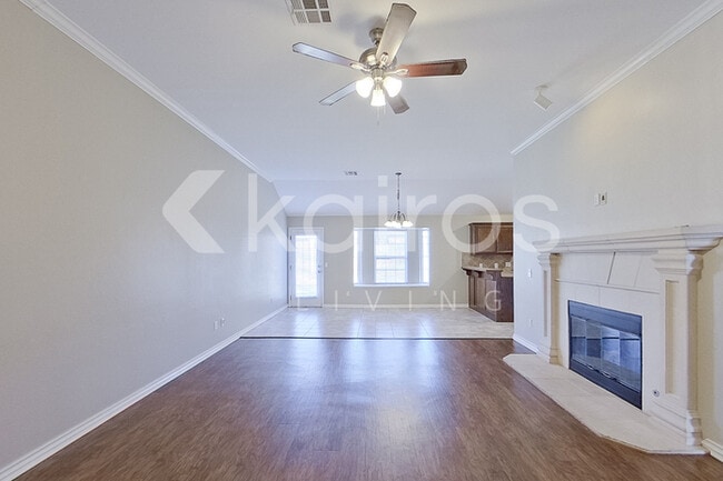 4210 Syracuse St in Moore, OK - Building Photo - Building Photo