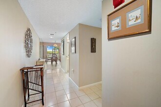 275 Palm Ave, Unit 203 in Jupiter, FL - Building Photo - Building Photo