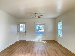 225 S G St in Lompoc, CA - Building Photo - Building Photo