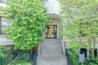 Windsor Place in Boston, MA - Building Photo - Building Photo