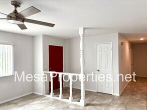 18390 Mead Ln in Victorville, CA - Building Photo - Building Photo