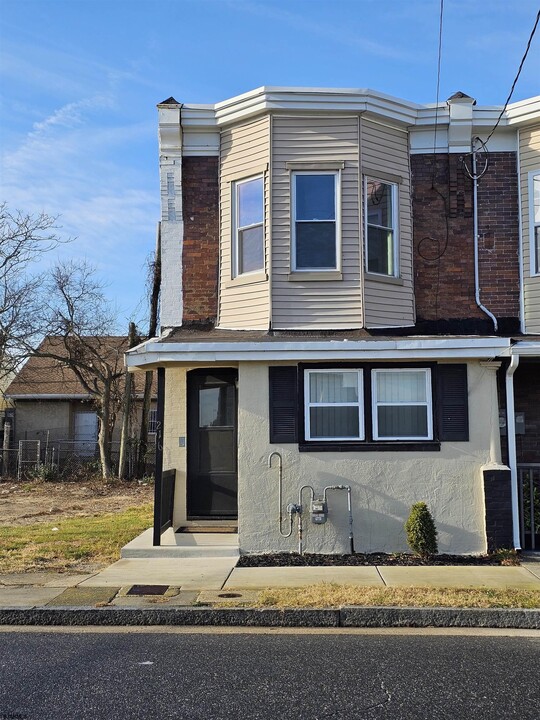 216 New Jersey Ave in Atlantic City, NJ - Building Photo