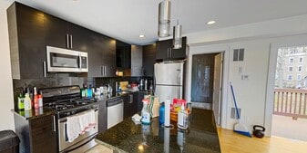 1616 Beacon St in Brookline, MA - Building Photo