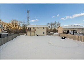 3824 Tower Pond Dr in Anoka, MN - Foto de edificio - Building Photo