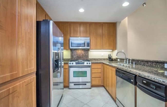 12668 Chapman Ave in Garden Grove, CA - Building Photo - Building Photo