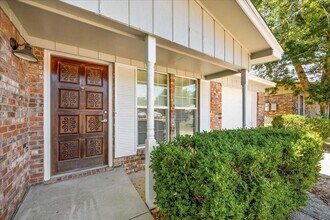 107 Alan A Dale Dr in Niceville, FL - Building Photo - Building Photo