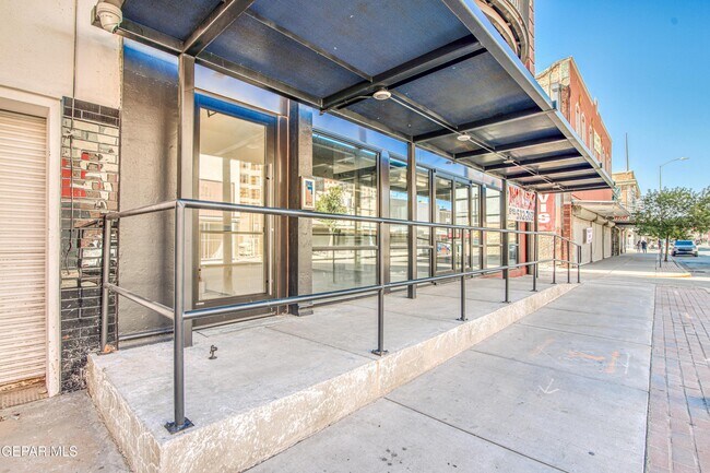 312 E Overland Ave in El Paso, TX - Building Photo - Building Photo