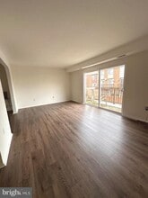 2328 Sun Valley Cir in Silver Spring, MD - Foto de edificio - Building Photo