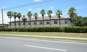 Palms at Marine in Spring Hill, FL - Building Photo - Building Photo