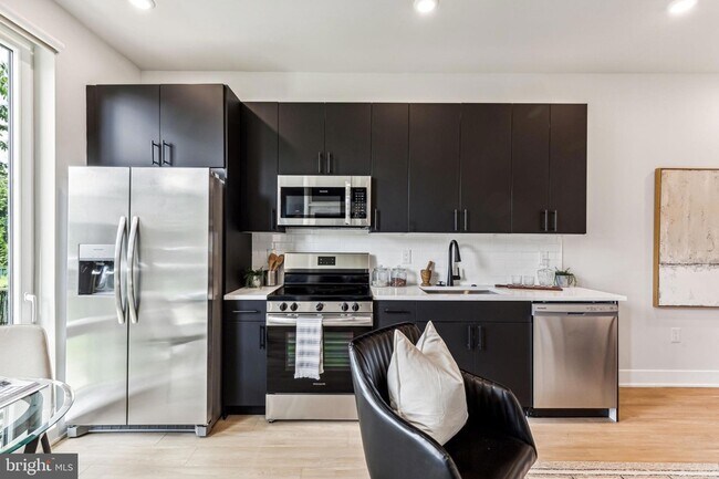 6910 Ridge Ave, Unit 413 in Philadelphia, PA - Building Photo - Building Photo