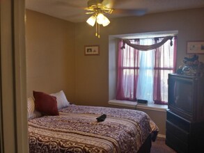 306 E Apollo Rd in Garland, TX - Building Photo - Building Photo