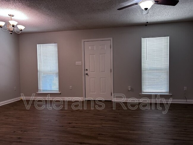 200 Commerce St in Gulfport, MS - Building Photo - Building Photo