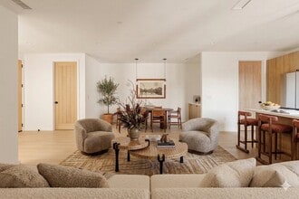 17852 Saticoy St in Los Angeles, CA - Building Photo - Building Photo