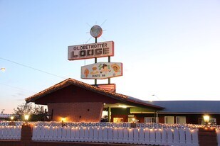 902 W Hopi Dr, Unit #20 in Holbrook, AZ - Building Photo