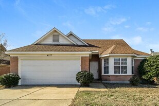 4127 Lake Cross Dr W in Memphis, TN - Building Photo