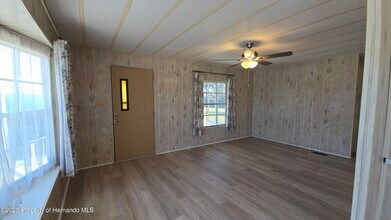 8229 Green Ct in Brooksville, FL - Building Photo - Building Photo