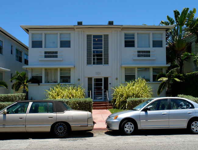 Sabrina Apartments in Miami Beach, FL - Foto de edificio - Building Photo