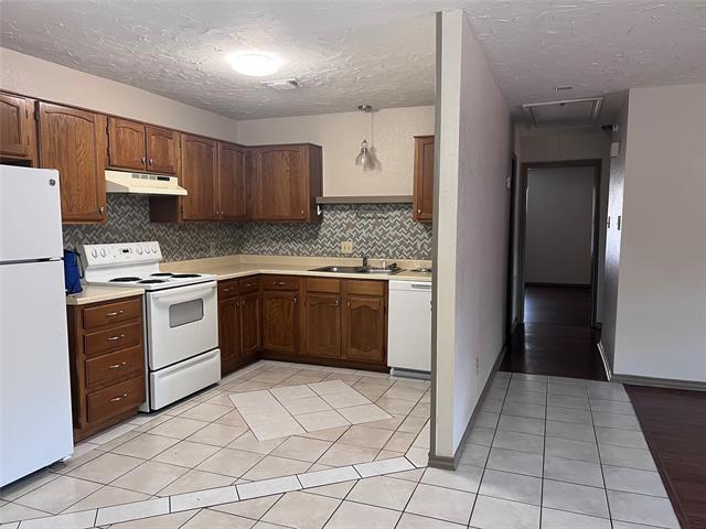 property at 11912 Metmora Ct