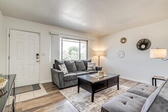 9341 Hoffman Way in Thornton, CO - Building Photo - Building Photo